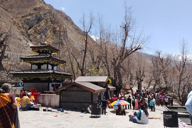 12 Days Annapurna Circuit Trek from Kathmandu - From Thamel to Chame: how you ease into the trek