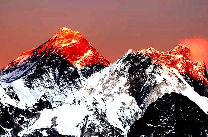 12 Days Everest Base Camp Trekking - Khumbu Glacier day: rocky terrain and a cold kind of excitement