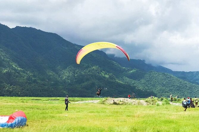 8 Days Tour in Nepal (3 Star Accommodation) - The Big Change on Day 3: Kathmandu to Chitwan by Prithvi Highway