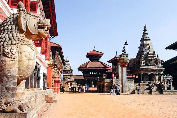 8 Days Tour in Nepal (Accommodation at 5 Star Hotel) - Day 1 in Thamel and Durbar Marg, then you ease in