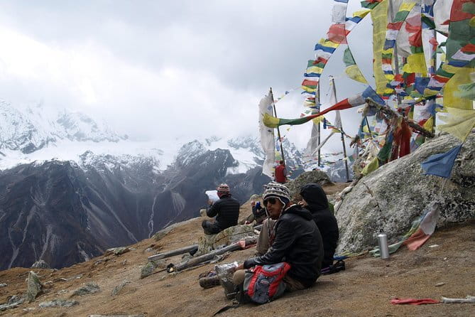 Annapurna Base Camp Trek - Ulleri, Banthanti, Ghorepani: Rhododendron Hills and Your First Big View Setup