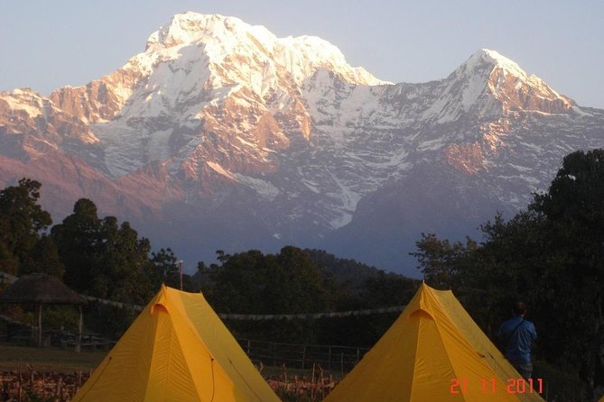 Best of Nepal Luxury Adventure Tour Package - 9 Days - Jeep Safari, Canoe Drift, and Tharu Culture at Dusk