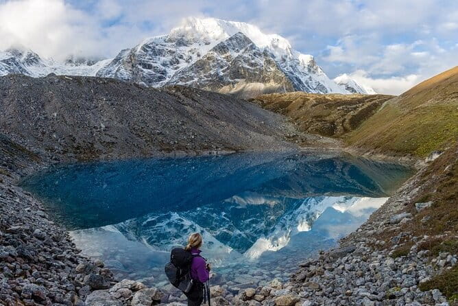 Dancing in the Manaslu Circuit Trek - Getting started in Kathmandu, then hitting the trail (Days 1-2)