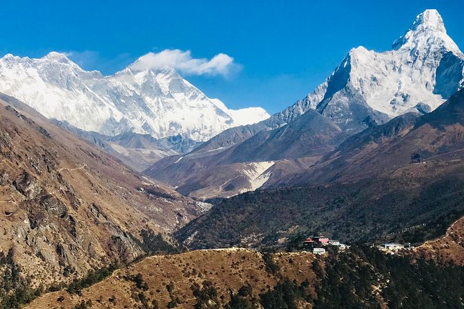 Everest Base Camp Helicopter Tour with Hotel Everest View Landing - Weather, delays, and how to stay cool when plans shift