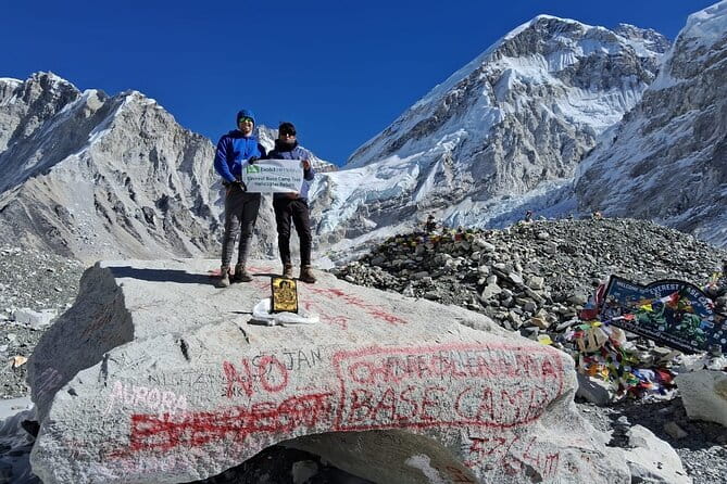 Everest Base Camp Trek with Helicopter Flight Back - Day 2 flight to Lukla and the downhill rhythm into Phakding