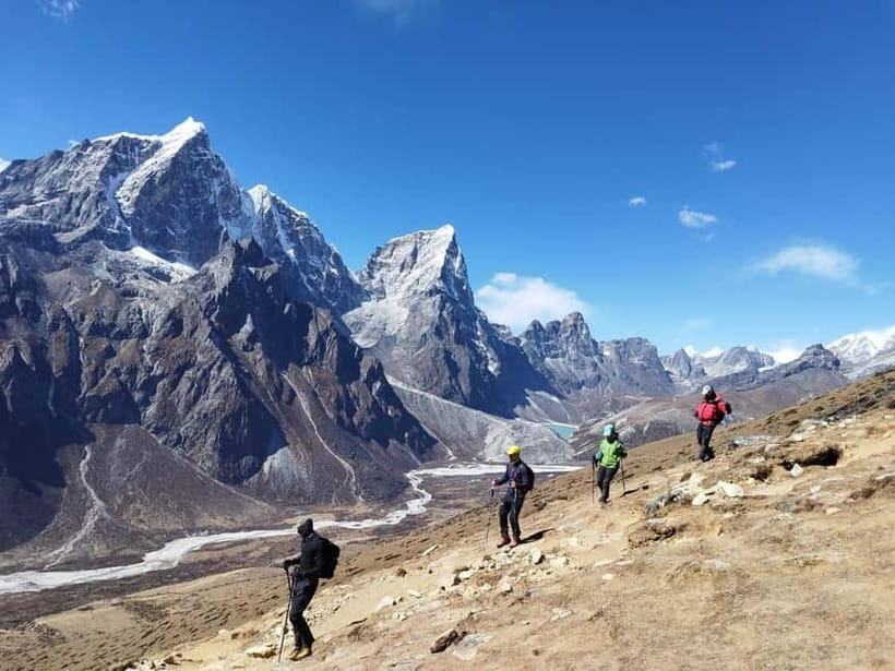 From Kathmandu: 12-Day Everest Base Camp Guided Trekking - Guides, group size, and the feel of safety on the trail