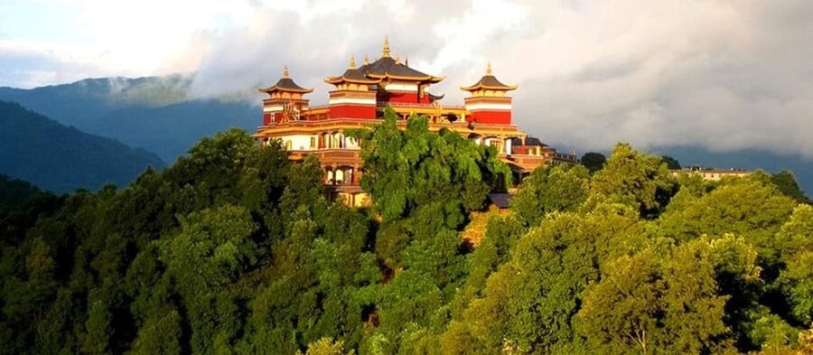 From Kathmandu: 2 Stupas and Kopan Monastery Spiritual Tour - Kopan Monastery: monks, murals, prayer wheels, and meditation time