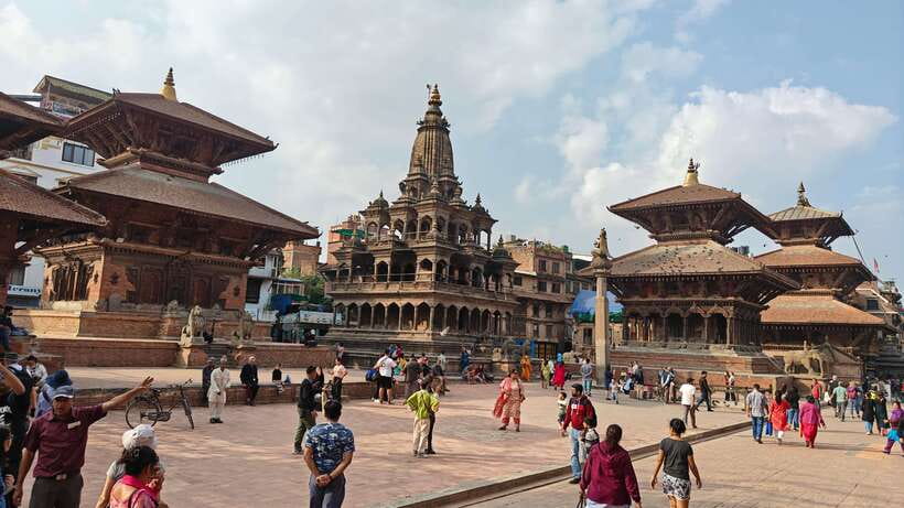 From Kathmandu: 3 Major Durbar Square Guided Tour - Kathmandu Durbar Square and Hanuman Dhoka, where the past still has a pulse