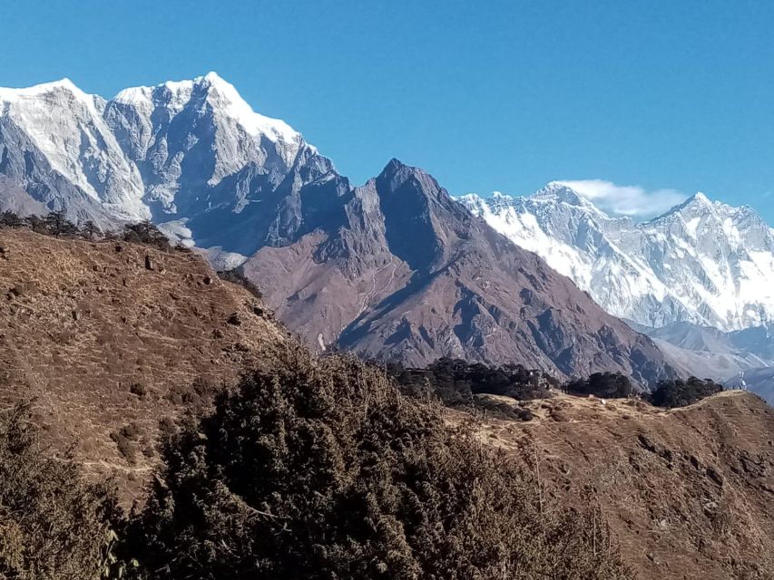 From Kathmandu Budget: 15 Day Everest Base Camp Trek - From Kathmandu to Salleri, then into the Everest trekking world