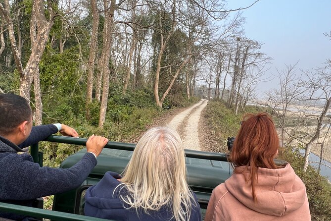 Jungle Towernight Stay In Chitwan National Park ,nepal-2 Nights 3 Days Package - Canoe Ride on the River: Slow Watching Beats Speed