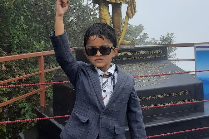 Kathmandu Chandrigiri Hill Cable Car & Monkey Temple UNESCO Tour - Guide Quality Matters: What to Look for on the Day