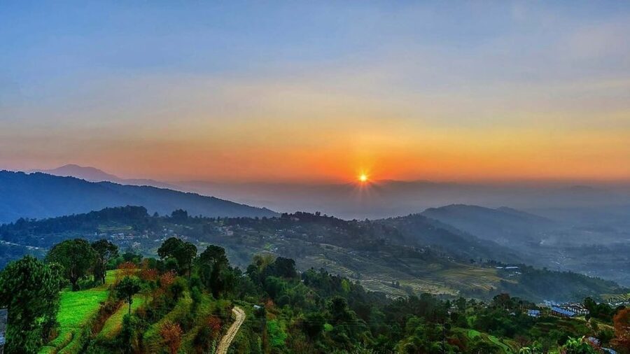 Kathmandu: Chisapani Nagarkot 3-Days 2-Nights Trek - Day 1: Sundarijal to Chisapani, Shivapuri National Park and first mountain glimpses