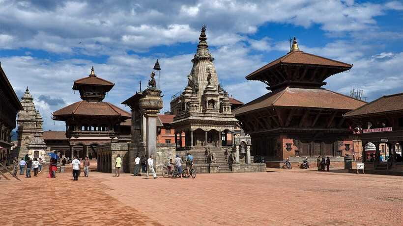 Kathmandu City Tour: TOP Highlights of the Kathmandu Valley - Bhaktapur Durbar Square: Newari Stonework and a Medieval Feeling