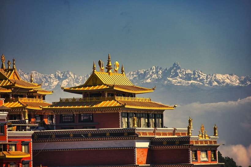 Kathmandu: Dhulikhel to NamoBuddha Day Hike with Lunch - Dhulikhel to Namobuddha: views, steps, and a guided Buddhist story