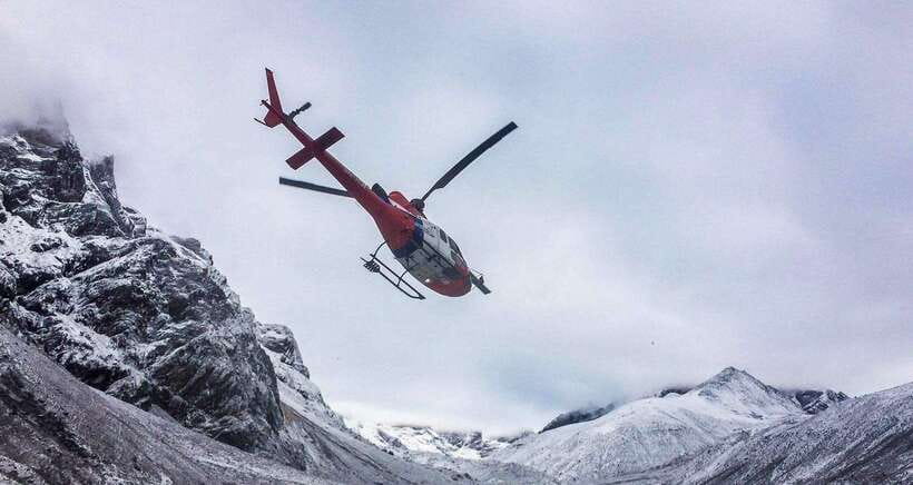 Kathmandu: Everest Helicopter Tour with Landing & Breakfast - Return flights, shuttle time, and getting back to Kathmandu