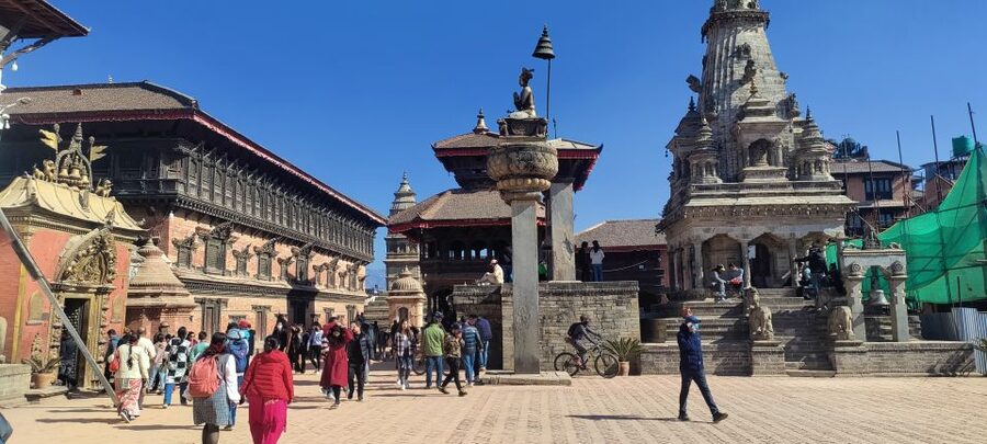 Kathmandu: Guided -Day Tour of World Heritage Sites - Getting From Spot to Spot: Private Car, Pickup Options, and Real Time