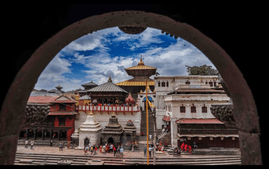 Kathmandu: Nagarkot, Bhaktapur, Doleswor & Sanga Statue Tour - Doleshwor Mahadev Temple: a quieter, spiritual finale