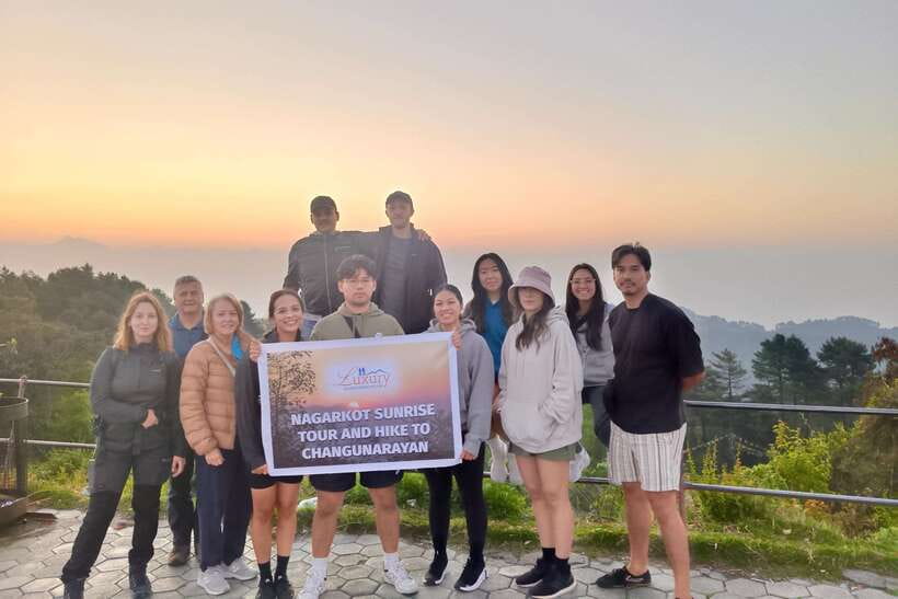 Kathmandu: Nagarkot Sunrise & Hike with Lunch -Private/Group - Before the hike: optional breakfast and your boxed lunch