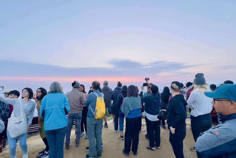 Kathmandu: Nagarkot Sunrise & Hike with Lunch -Private/Group - Private vs group tours: choose based on how you handle early mornings
