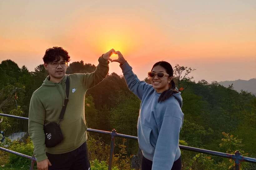 Kathmandu: Nagarkot Sunrise & Hike with Lunch -Private/Group - Sunrise at Nagarkot viewpoint: timing, visibility, and what to do when it’s foggy