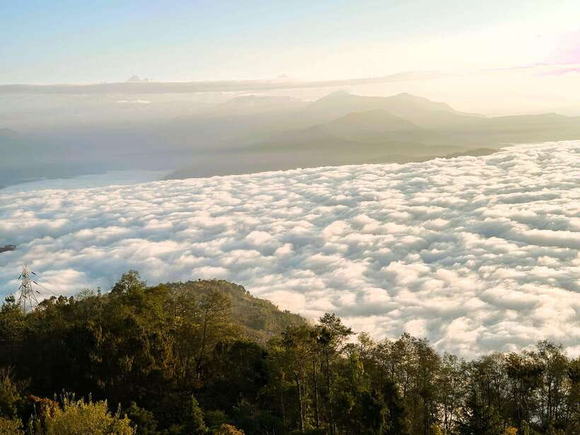 Kathmandu: Nagarkot Sunrise & Hiking to Changunarayan - Starting at Changunarayan: carved stones and a calmer pace