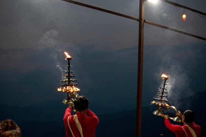 Kathmandu: Pashupatinath Evening Aarati Tour Private/Group - Guided Temple Complex Walk: What You Get Before the Ceremony