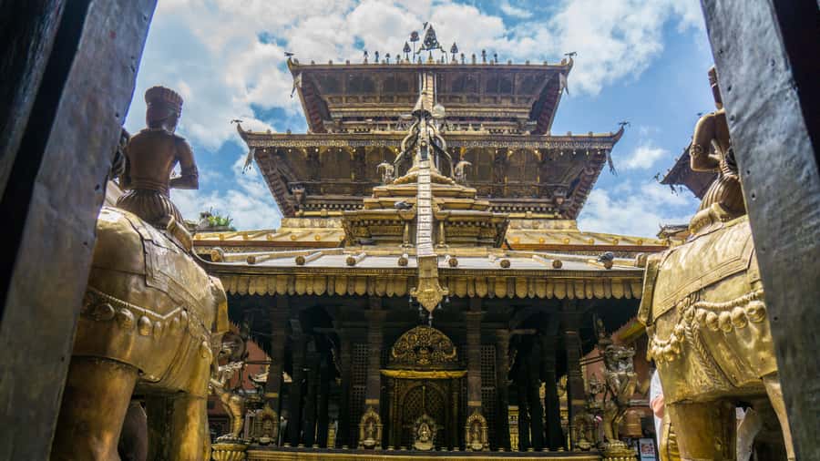 Kathmandu: Private Patan and Bhaktapur Sightseeing Tour - Patan Durbar Square: Malla-Era Palaces, Courtyards, and Temple Details