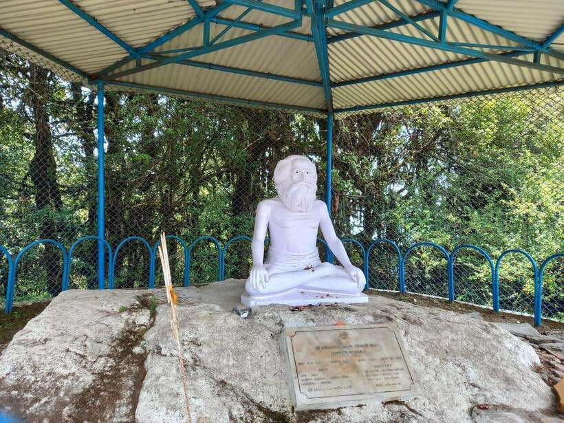 Kathmandu: Shivapuri Day Hike with Lunch - Guides and Group Style: Why This Day Feels Smooth