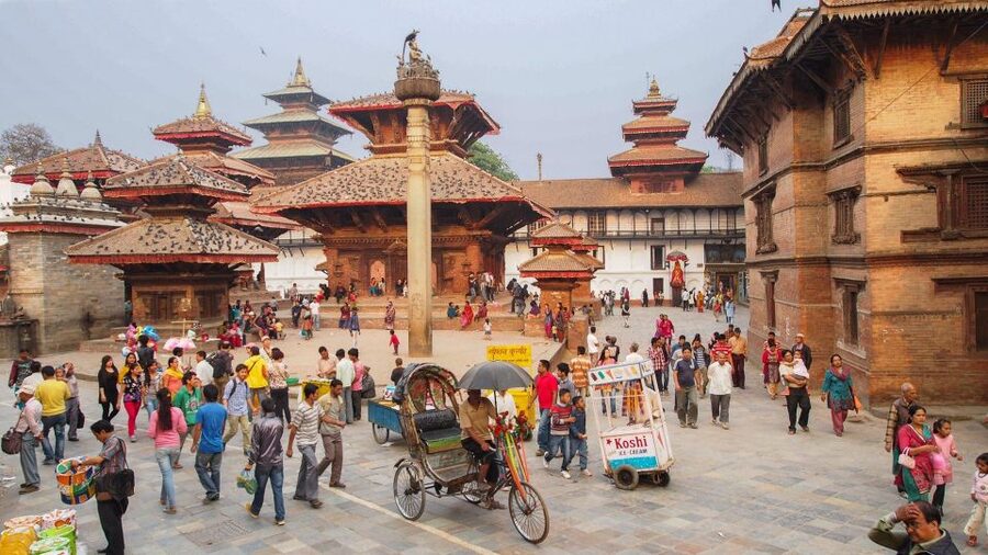 Kathmandu Sightseeing By Bus Day Trip - How the guide and local assistant work on this bus trip
