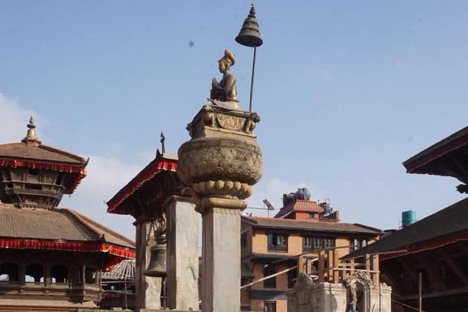 Kathmandu Sightseeing Tour with Car and Guide - Stop 1: Kathmandu Durbar Square and Kumari Ghar