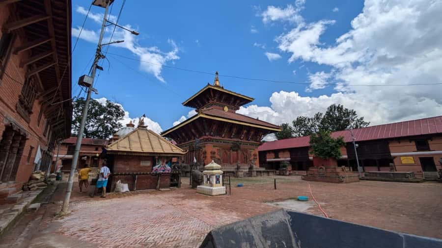 Kathmandu: UNESCO Heritage Site Private & Guided Tour - Boudhanath Stupa, one of the biggest in the world, and the Tibetan cultural center