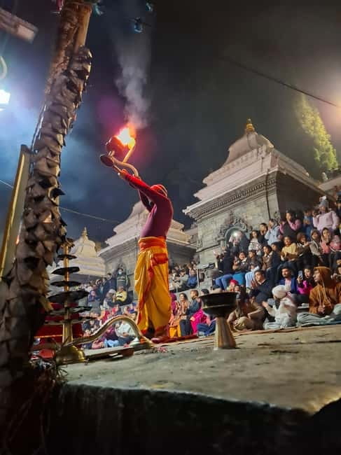 Katmandu: Pashupatinath Open Cremation & Evening Aarati - Why Pashupatinath at dusk hits harder than a normal temple stop
