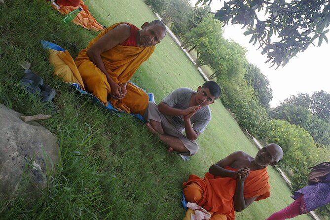 Lumbini Tour Package From Kathmandu or Pokhara: 2 Night 3 Days - Service quality you can actually feel: helpful guides and smooth cars