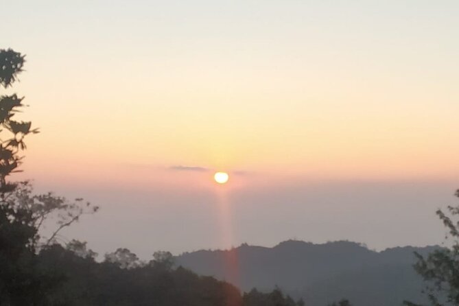 Nagarkot Sunrise Trip & Day Hike with Lunch from Kathmandu - Stop 3: the Nagarkot Panoramic Hiking Trail, 2-3 hours of real walking