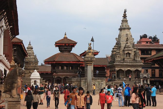Nagarkot sunrise with trip to Changu Narayan Temple and Bhaktapur Durbar Square - Lunch, pacing, and photo strategy for a half-day in stone