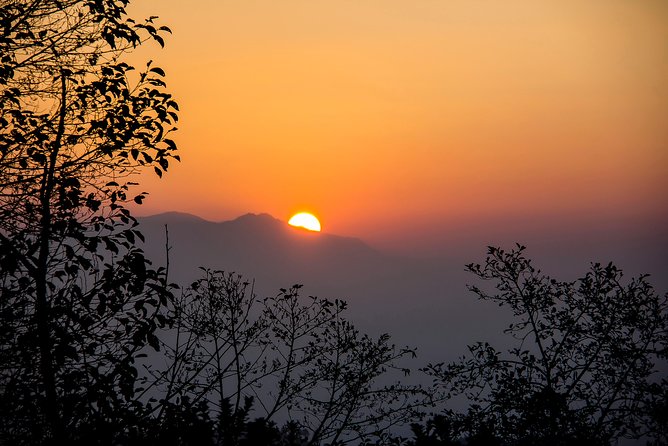 Nagarkot Sunset view tour from Kathmandu - Nature Trails and Hiking in Nagarkot: Add Time, Add Texture