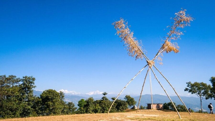Panoramic Day Hike from Nagarkot to Changunarayan with Lunch - The hike from Nagarkot market into rural hills
