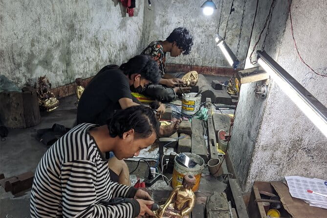 Patan and Bhaktapur Boutique Tour - Pimbahal and Gaya Baje, where daily life meets temple lore