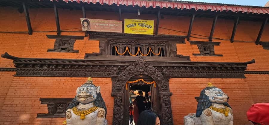 Patan and Bhaktapur City Full Day Tour - Two UNESCO squares, one smooth Kathmandu Valley day