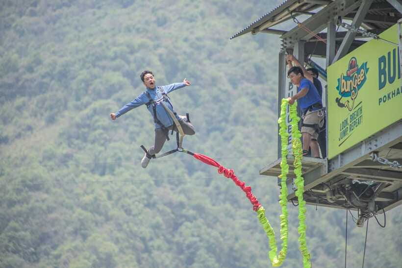 Pokhara: Bungee Jumping Experience Near Annapurna - The Jump Itself: Freefall, Suspension, and the Fast Moments