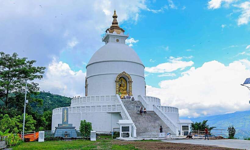 Pokhara: City Sightseeing Group Bus Tour - Pumdikot Shiva statue, then World Peace Pagoda viewpoints