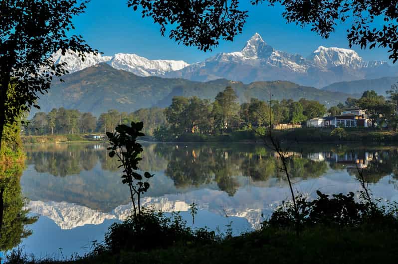 Pokhara: Guided Evening Walking Tour in Lakeside - Meeting point at Linkage Tours & Travels, plan for an easy start