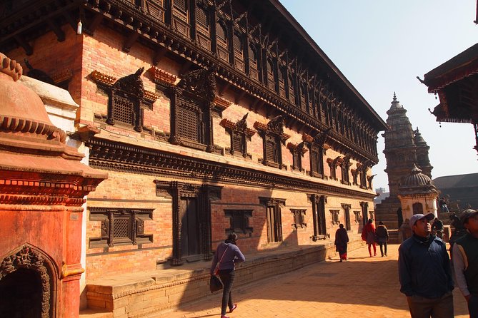 Private Bhaktapur and Nagarkot Day Tour From Kathmandu - 55 Window Palace: why it’s more than a photo stop