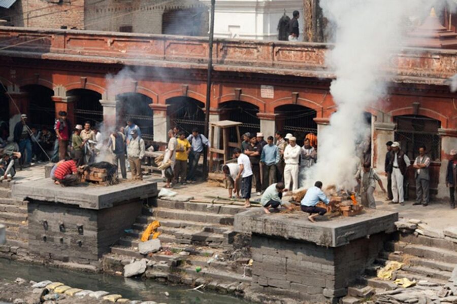 Sacred Pashupatinath: Aarati,Cremation Rites & Boudha Stupa - Guides, languages, and what to look for in your appointment