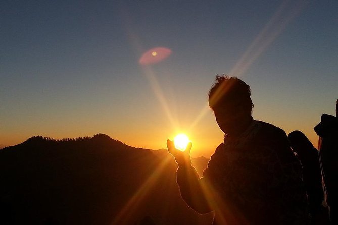 Sarangkot Sunrise Tour from Pokhara - Two hours of sunrise standby: how to get the best out of waiting